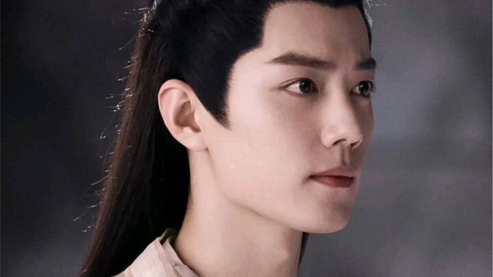 This is the "ga ga" handsome male lead!!! Shi Ying is really so good looking, if you haven't seen it