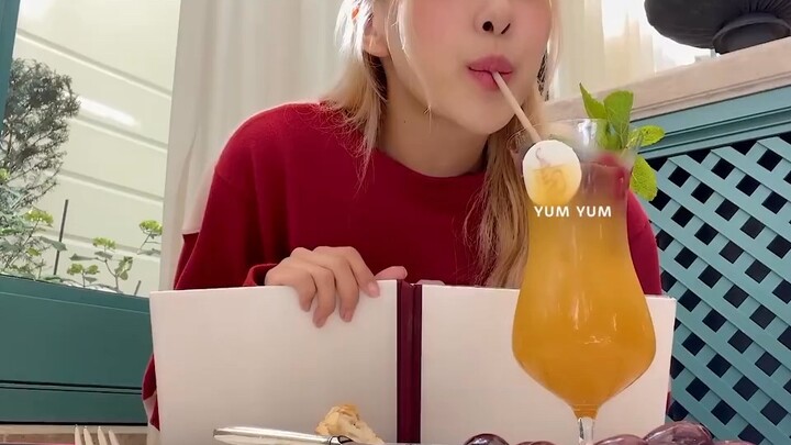 [Chinese Subtitles] 2023.12.01 BLACKPINK Rosé Park Chae-young Updates Paris Vlog