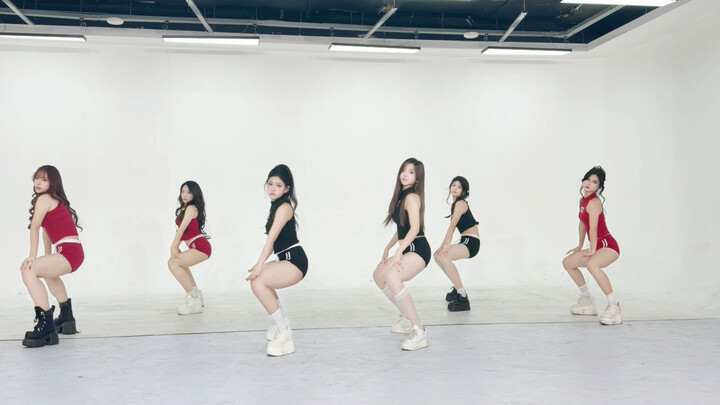 Wiggle wiggle Kpop tour