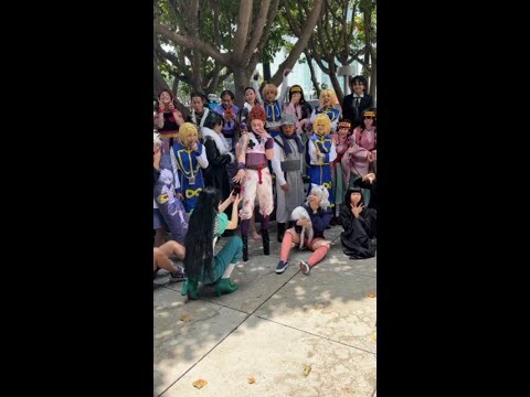 Illumi Proposes to Hisoka at Hunter X Hunter Cosplay Meet-Up