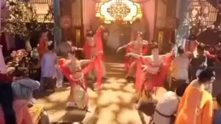 เหอหยวน ทะลุมิติมาเป็นองค์ปัญญาอ่อน