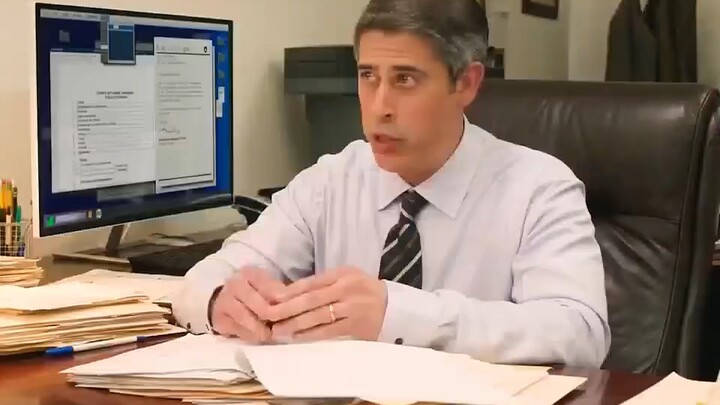 Why does she look a bit like Yang Mi?