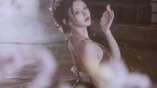 A stunningly beautiful woman in ancient costume, her dance captivates the heart and moves all who se