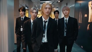 【Stray Kids】Oh, beli semua pakaian formal Gazi! ! ｜ Pakaian bisnis versi ruang latihan tari "Menu Tu