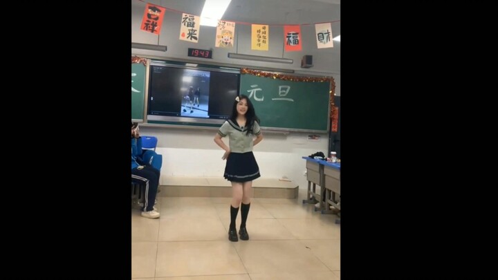 China’s All-Girl High School: JK Sweet Girls in “Black Knee-High Socks & Sailor Uniforms” at the New
