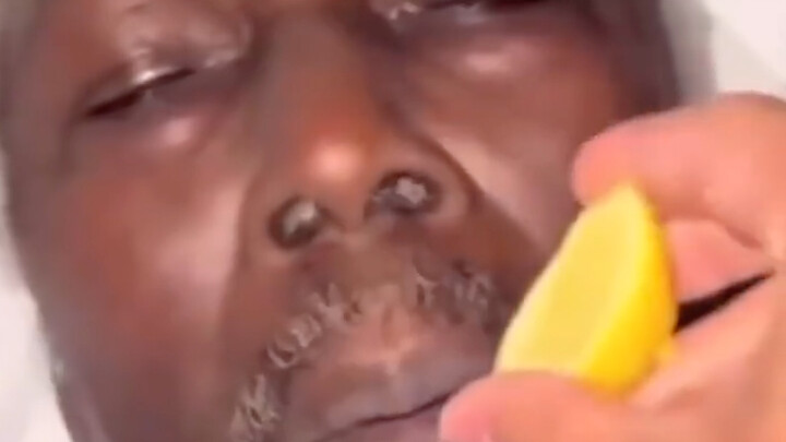 [Funny Prank] My grandpa woke up looking just like Dracula the vampire XD