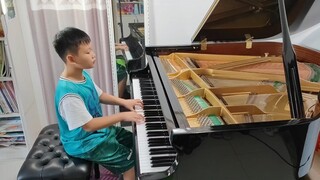 "The Greatest Work" adalah karya busuk jurusan piano yang mengunjungi kerabat dan teman di liburan m