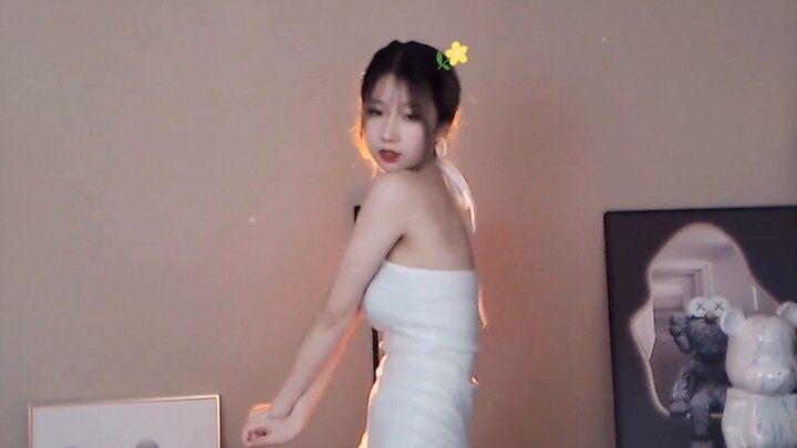 Ding Ding Dang Dang Dance ~ Learn three sets of clothes in one minute! Satisfy Liuliu's wish to danc