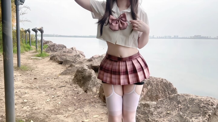 ถ่ายภาพพร้อมชุดกะลาสีสไตล์จาวเจียง