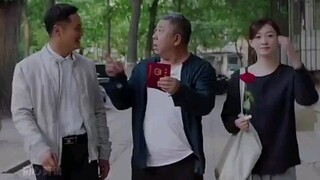 刚领了结婚证准备明天度蜜月，不料晚上执行任务重伤走了，最后心脏捐给有需要的人