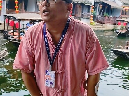 Trí tưởng tượng của người Hàn Quốc có hơi hạn chế, thật ra thì tôi cũng là một tài phiệt đấy.