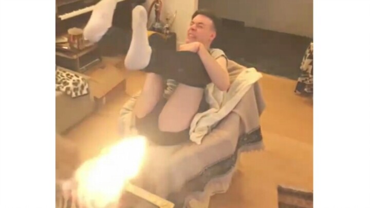 Mèo: WOC, bùng nổ rồi!