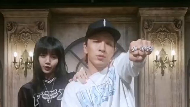 Taeyang×LISA new song Shoong! Dance challenge