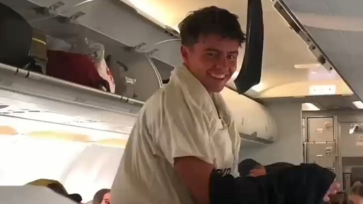To avoid paying baggage-overweight fees, the guy came up with a clever idea!