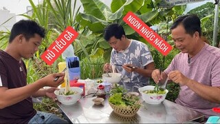 Khương Dừa dẫn bạn thân đi ăn sáng tiễn bạn về quê sau khi MV tân cổ Màu Tím Anh Buồn đã xong