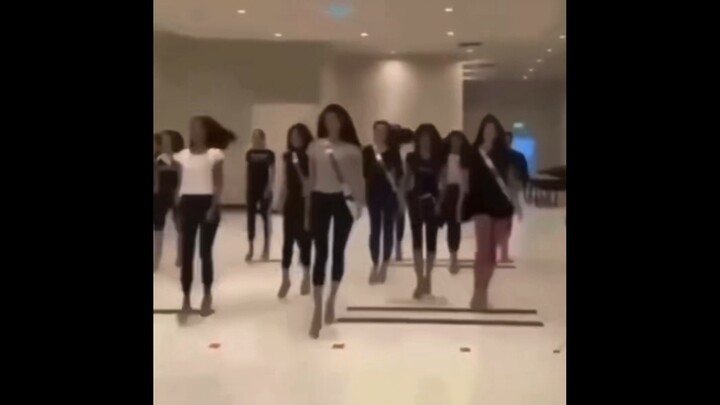 أنا أستمع إلى FOCUS هكذا: