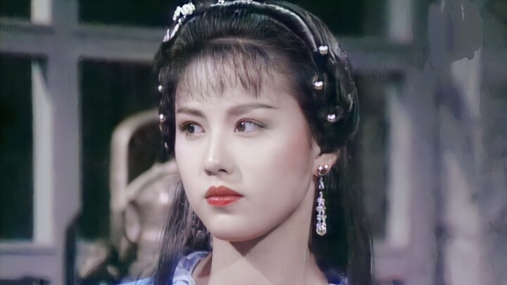 This is Zhou Haimei at the age of 21! She looks like Zhou Zhiruo!