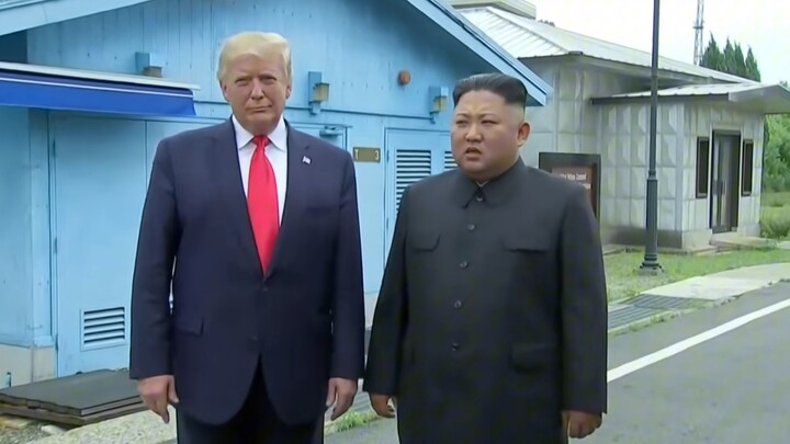 Now the general and Trump can rekindle their old connection!