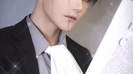Nữ cosplayer được yêu thích của Douyin Mi Zongli Wanji là một cosplayer đẹp trai!