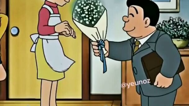 đằng sau cái kính là một Mỹ nhân