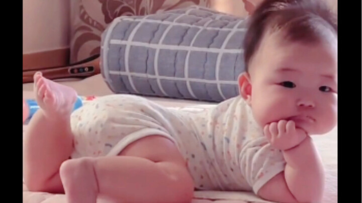 "Panduan Menggemaskan untuk Bayi Manusia!!"