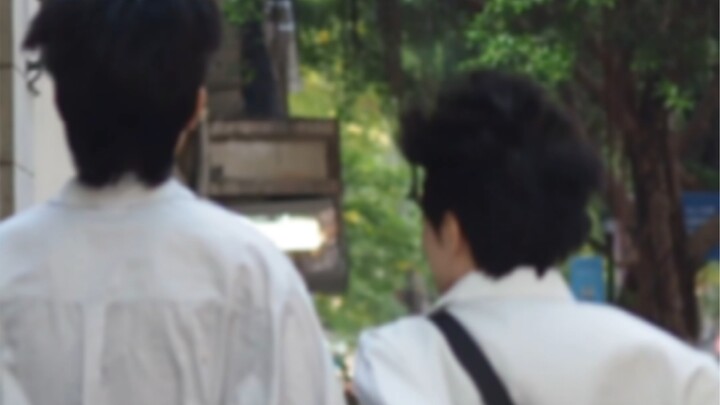 Rồi sẽ đến một ngày, chúng ta không còn bị nhìn với ánh mắt kỳ lạ nữa.