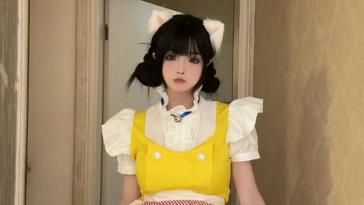 เธอกับเธอเล่นกันไปเลย ฉันก็แค่เด็กนักเรียนตัวเล็กๆ ที่ชอบพูดว่าจะเลิกเป็นเพื่อนหรอกนะ ·°(৹˃ᗝ˂৹)°·