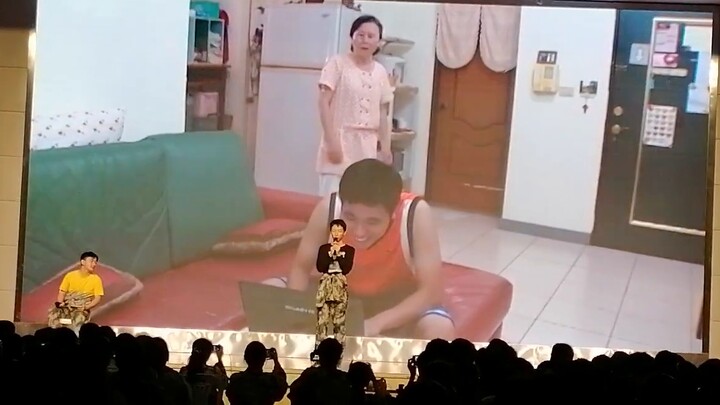 Jika "Jackie Don't Want" dibawakan di sekolah