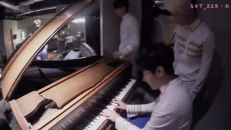 Xiao Shiqi's iconic piano performance scene