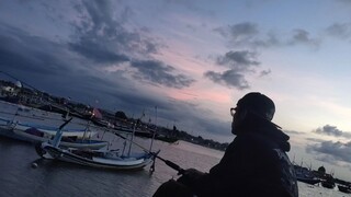 mancing sore dipinggiran pulau madura