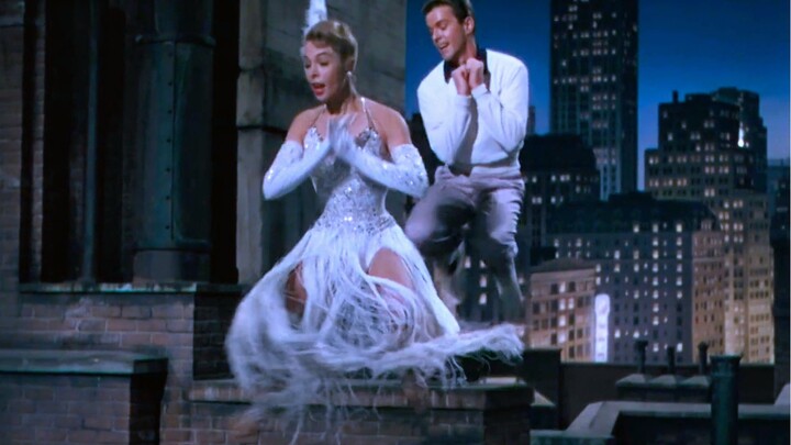 ตื่นเต้นมาก!! การเต้นคู่บนดาดฟ้าสุดท้าทายแห่งศตวรรษที่แล้ว!!