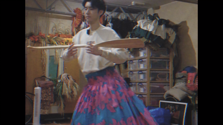 Post-90s employee quits big company job and surprisingly chooses to dance hula???
