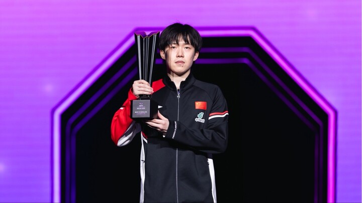 พิธีมอบรางวัล Men's Singles Champions 🏆