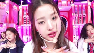 IVE《LOVE DIVE》一镜到底版舞台公开！