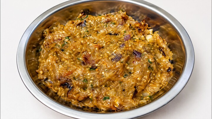 Delicious Eggplant Bharta | Easy & Traditional Recipe 🍆😋