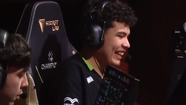 LOUD Lukxo Gets an Unreal 4K With Chamber vs VIT