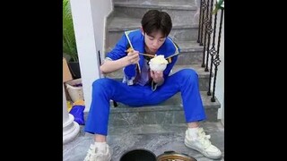 舞麟也太能吃了吧！！妈妈半夜都得去找食物给他！ #斗罗大陆 #唐舞桐与唐老六 #小舞 #唐舞麟