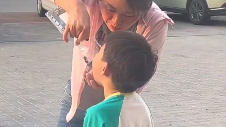 รักเกิดขึ้นเพียงชั่วพริบตา