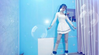 Dance in the deep of sea