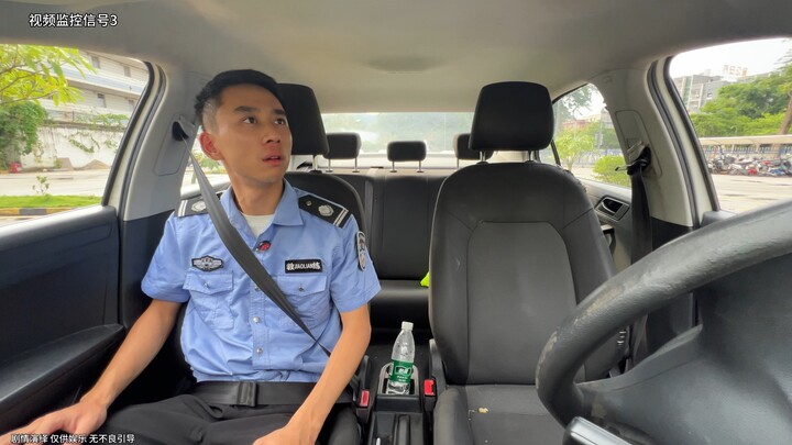 车顶有学员通过