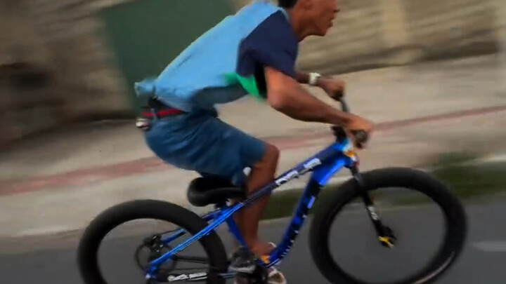 “อย่าปล่อยให้ตัวเองติดอยู่ในปัญหาของคนอื่น จงใช้ชีวิตเพื่อตัวเองเสมอ”