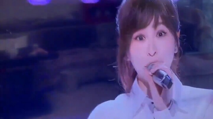 [سيندي وانج] معجبيك ما زالوا هنا، لكنهم أصبحوا أكبر سنًا فقط.