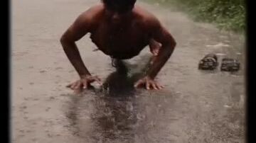 push up in rain 🌧️ pushup challenge