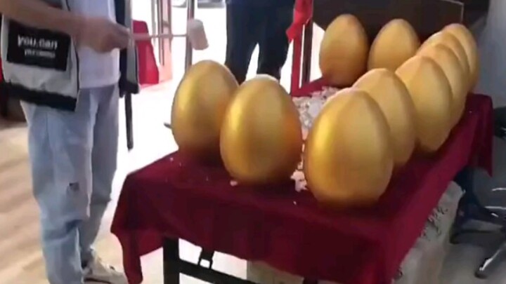 Make a sound to the east and strike in the west