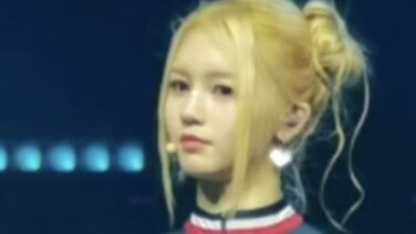 Jingyi: Now that I'm here, I'll show you a cat-like voice-over.