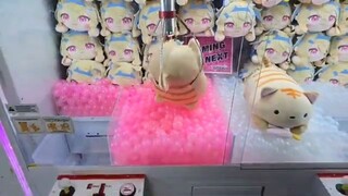 LIVE at the Arcade with TONS of Claw Machines!