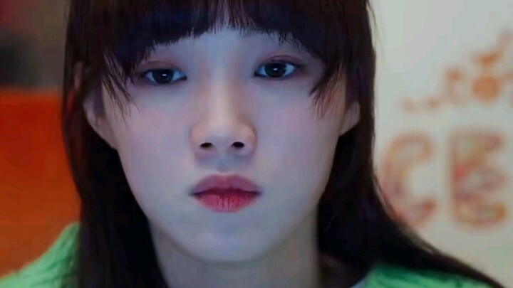 What’s it like to get a confession from a male celebrity? Their reactions are just too adorable!