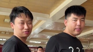 东北菜专治嘴硬，室友不禁发出疑问：东北的菜量都这么大吗？