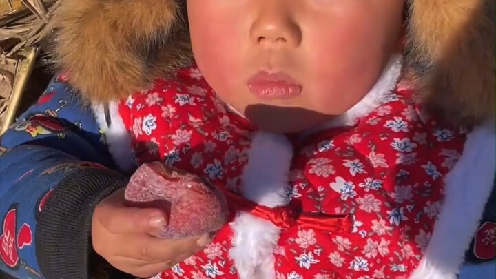 “Dulu waktu kecil, aku sangat ingin cepat dewasa, tapi sepertinya semakin dewasa justru semakin tida