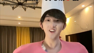 صديقك بالتأكيد لن يستطيع رفض هذه التهنئة بالتحضير للامتحانات الدراسات العليا.